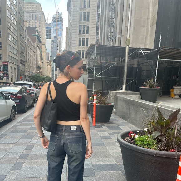 Meet your Posher, Layla - Picture 2 of 2